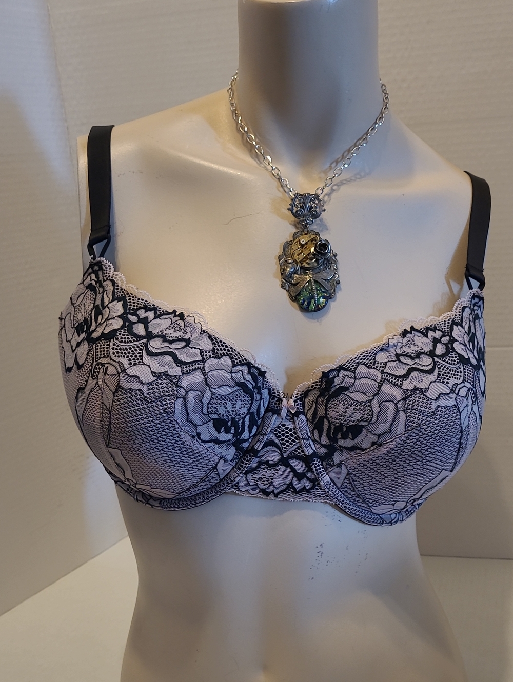 La Vie En Rose Lavender Bra with Black Lace Overlay 36DD